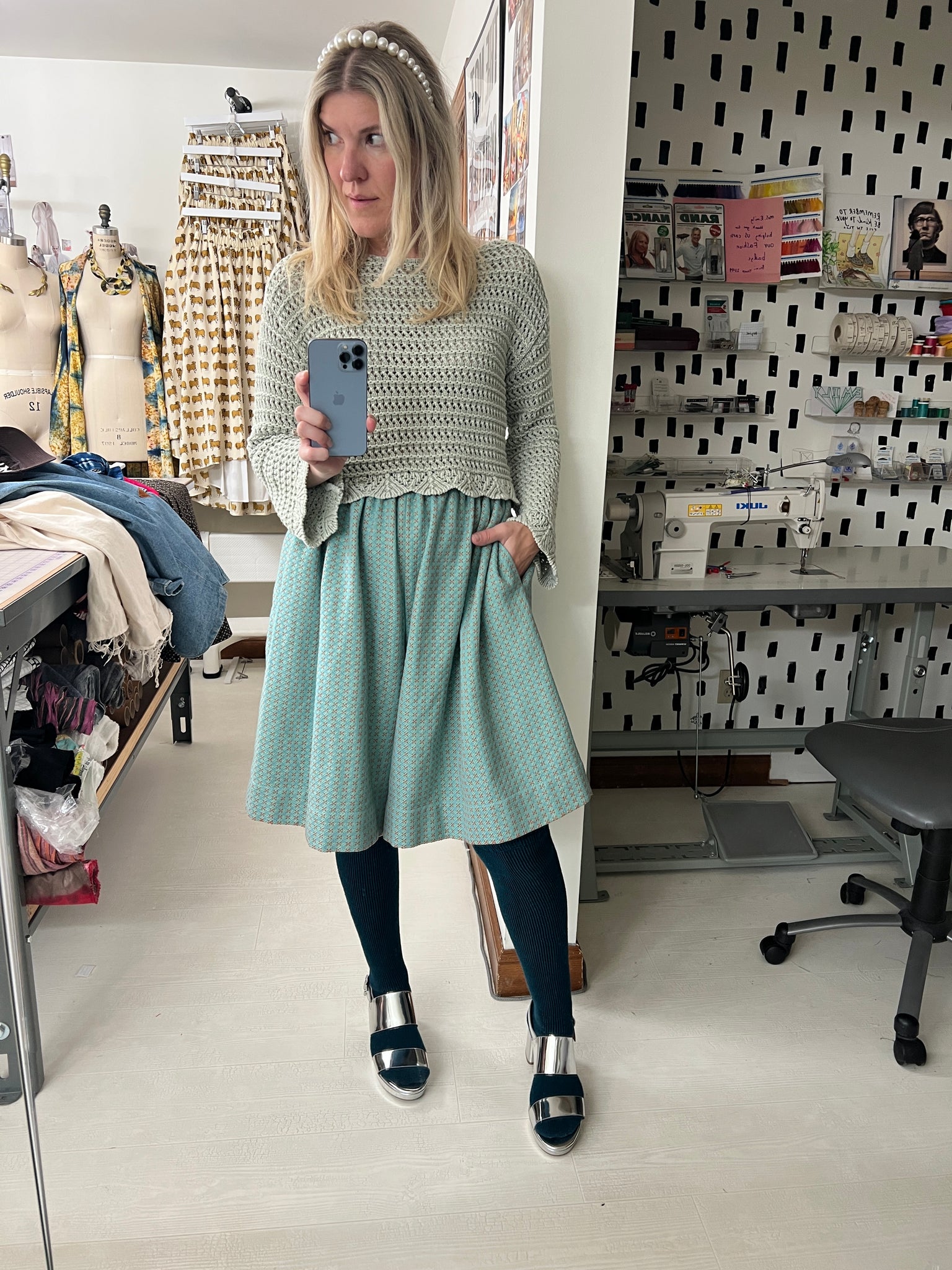 Wooly Dot Split Skirt - Long Knee